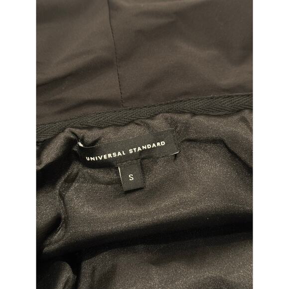 Universal Standard Black Kanda Puffy asymmetrical Coat. Size Medium - Picture 4 of 5
